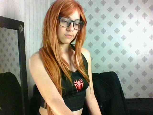 MaryannG webcam