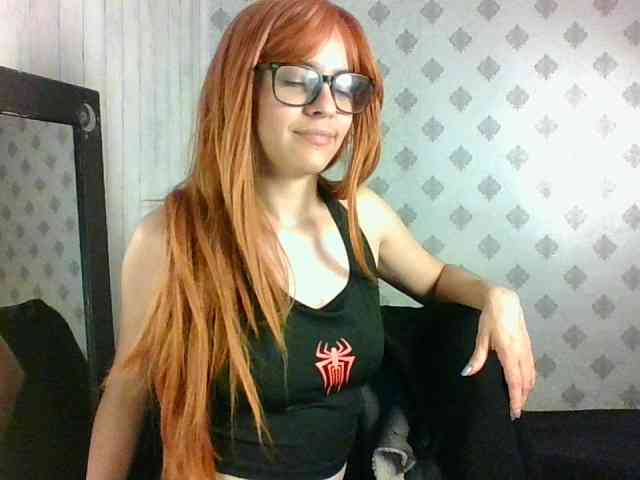 MaryannG webcam