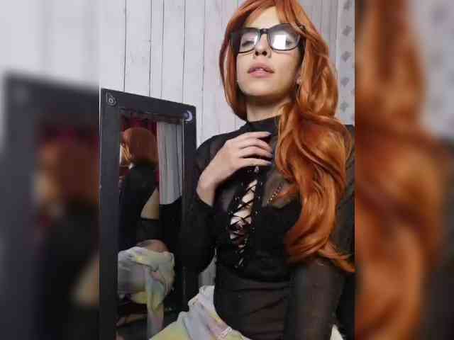 MaryannG webcam