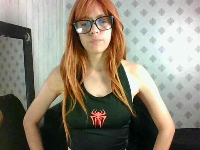 MaryannG webcam
