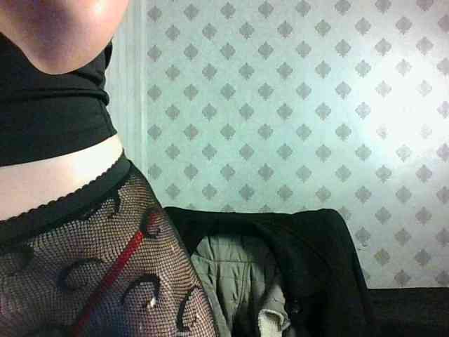 MaryannG webcam