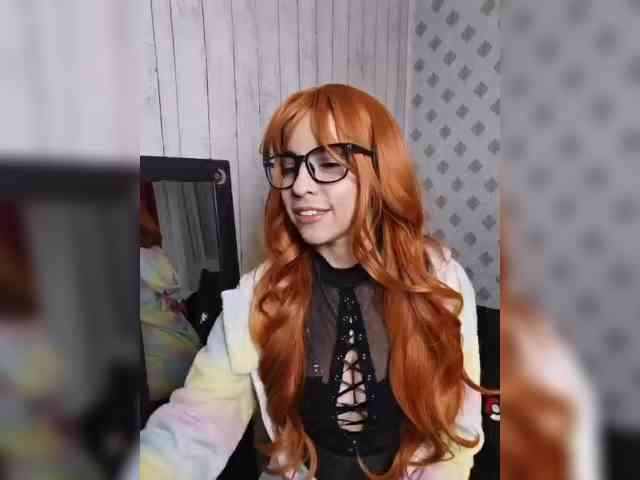 MaryannG webcam