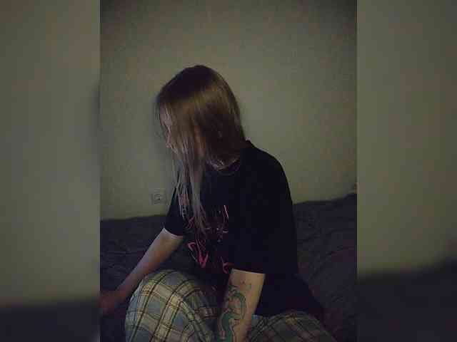 Lilith- webcam