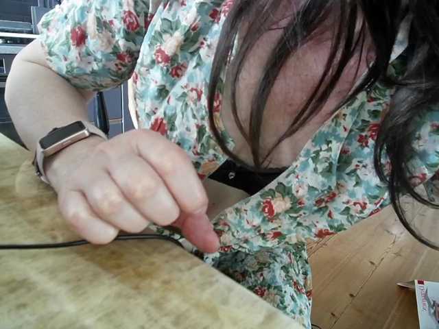 YourSerenity's BongaCams show and profile