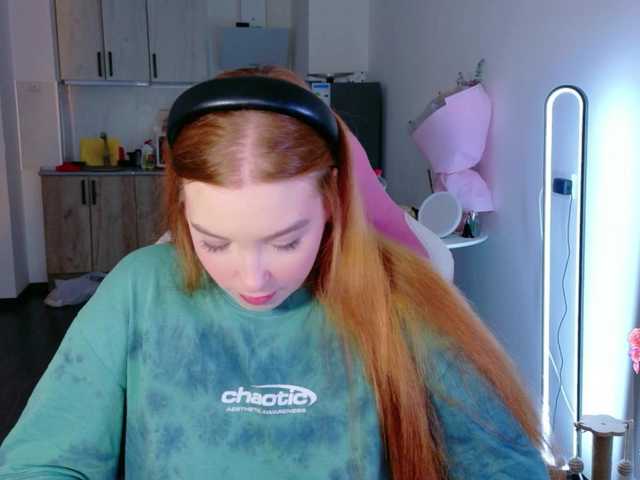 cinnabongirl's BongaCams show and profile