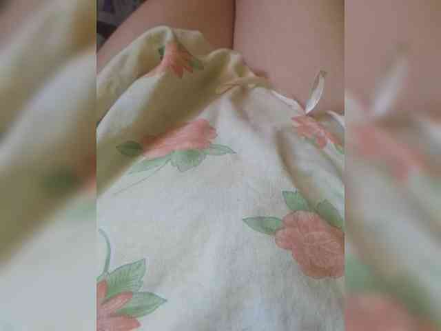 Kira_999 webcam