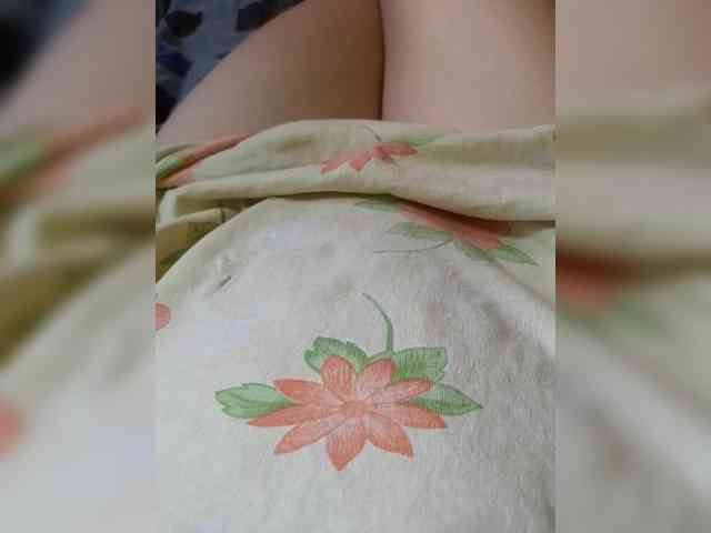 Kira_999 webcam
