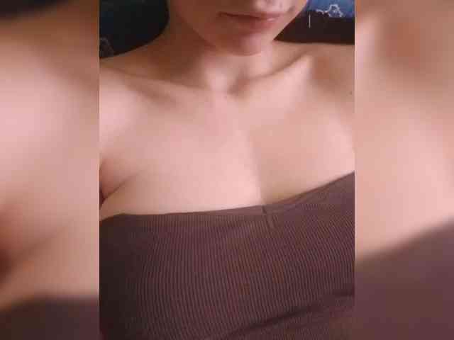 Kira_999 webcam