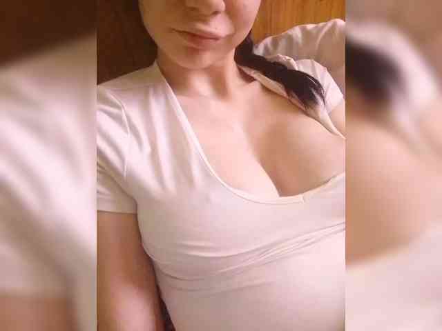 Kira_999 webcam