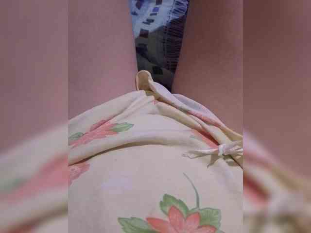 Kira_999 webcam