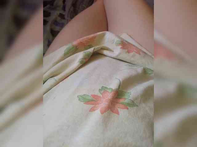 Kira_999 webcam