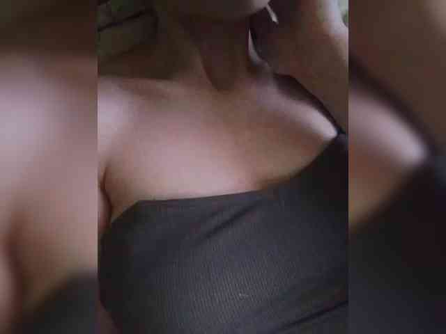 Kira_999 webcam