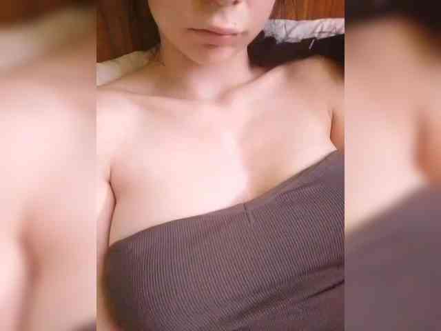 Kira_999 webcam