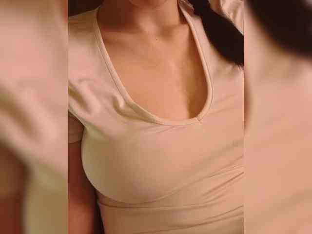 Kira_999 webcam