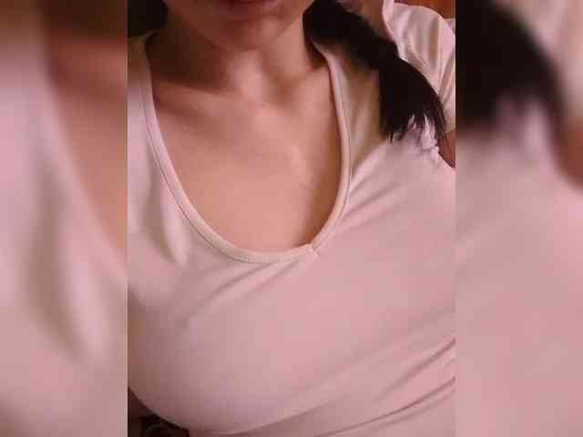 Kira_999 webcam