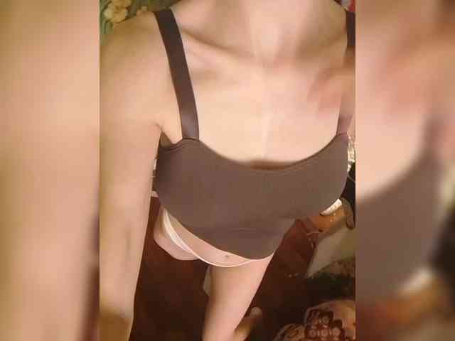 Kira_999 webcam
