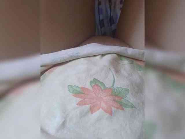 Kira_999 webcam