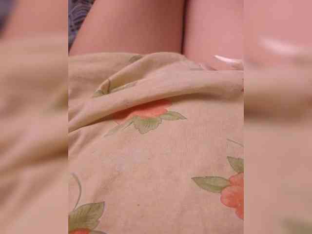 Kira_999 webcam