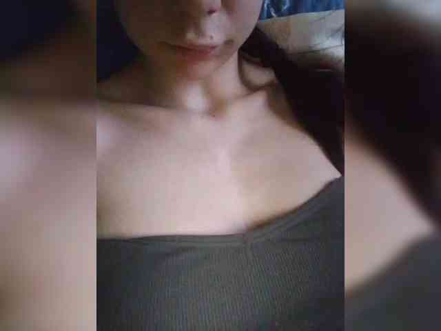 Kira_999 webcam