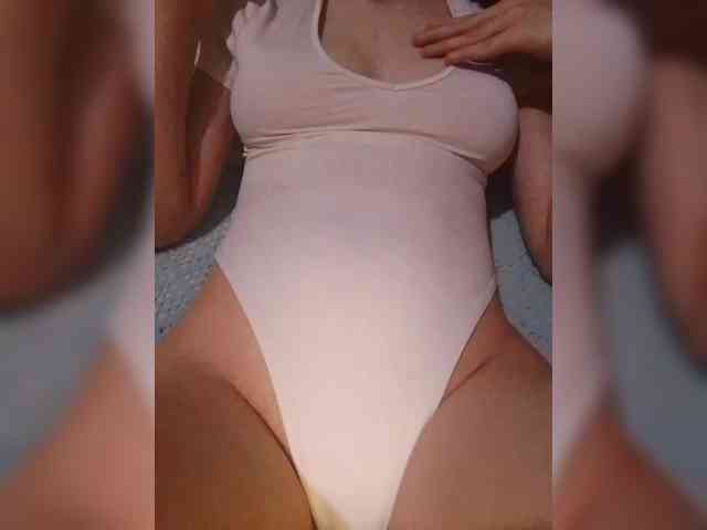 Kira_999 webcam