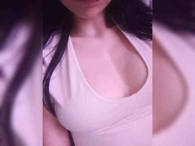 Kira_999 webcam