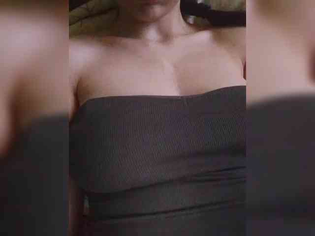 Kira_999 webcam