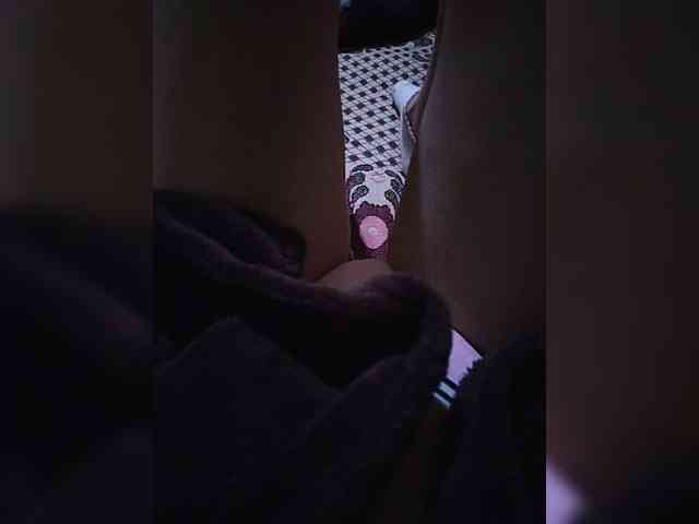 _Kira_ webcam