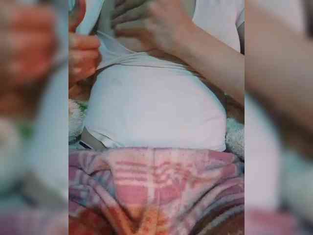 Kira_999 webcam