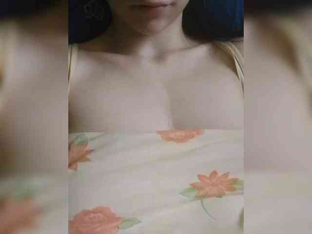 Kira_999 webcam