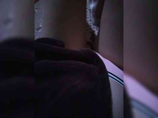 _Kira_ webcam