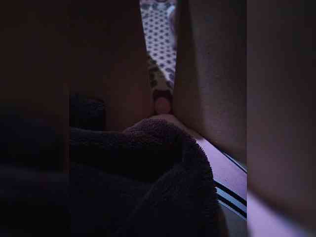 _Kira_ webcam
