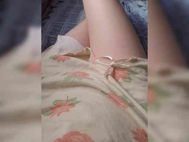 Kira_999 webcam