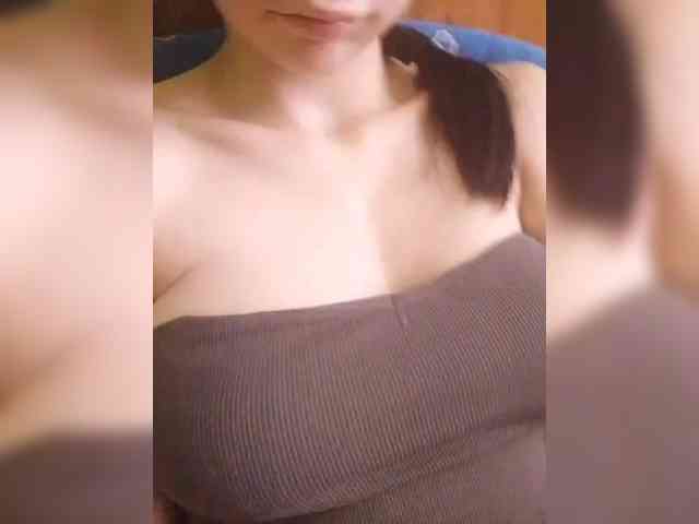 Kira_999 webcam
