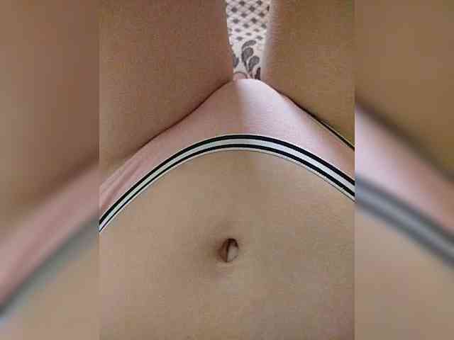 Kira_999 webcam