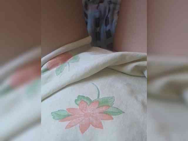 Kira_999 webcam