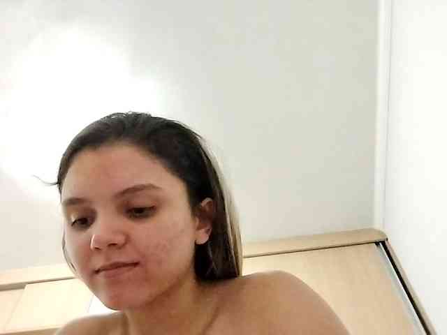 Isabelly08ty webcam