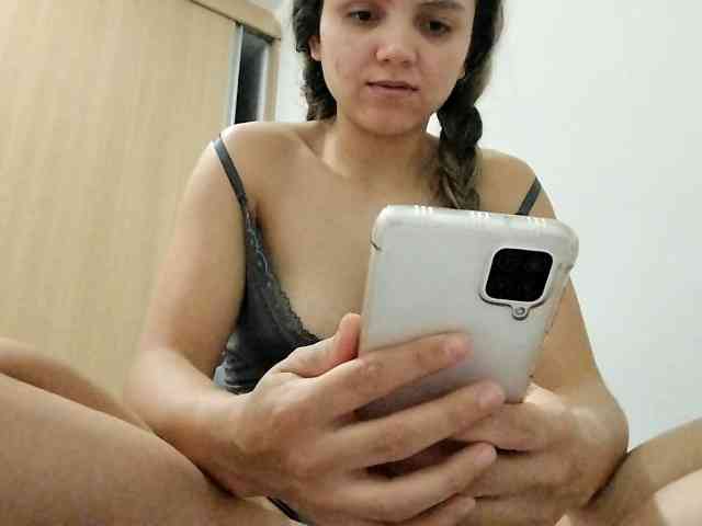Isabelly08ty webcam
