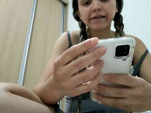 Isabelly08ty webcam