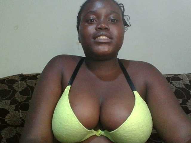 Alyabeiby webcam bongacams model stream image