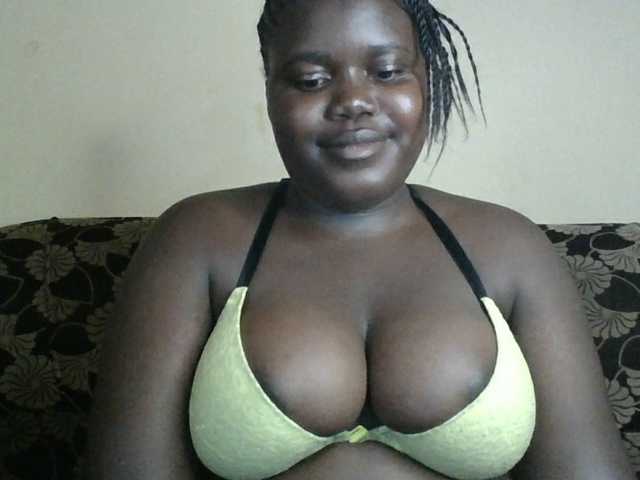 Alyabeiby webcam bongacams model stream image