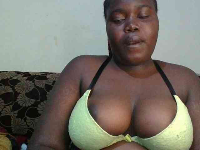 Alyabeiby Live Webcam on BongaCams