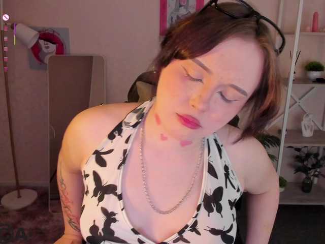 Darsi-Dars's BongaCams show and profile