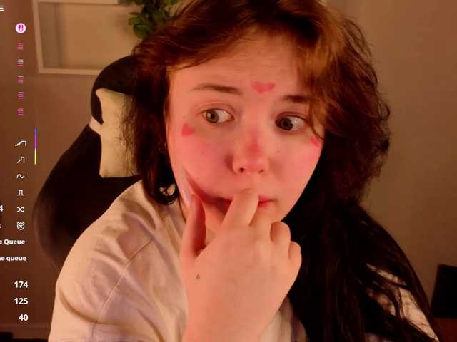 Darsi-Dars's BongaCams show and profile