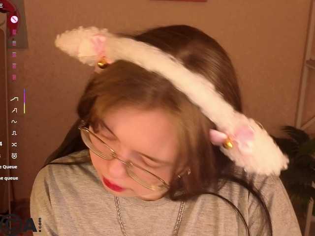 Darsi-Dars's BongaCams show and profile