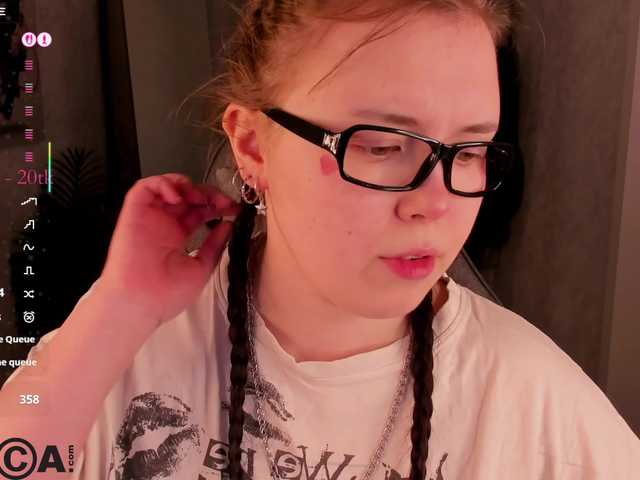 Darsi-Dars's BongaCams show and profile