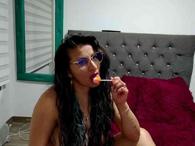 KristellCasalla webcam
