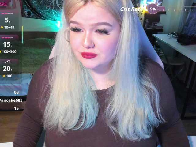 -CandyM1lky-'s BongaCams show and profile