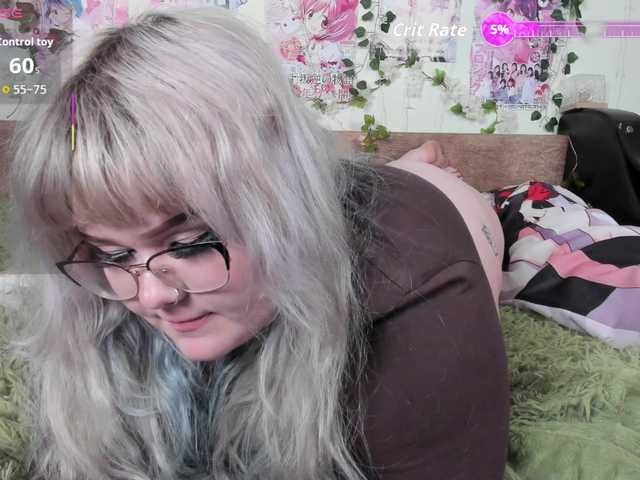 -CandyM1lky-'s BongaCams show and profile