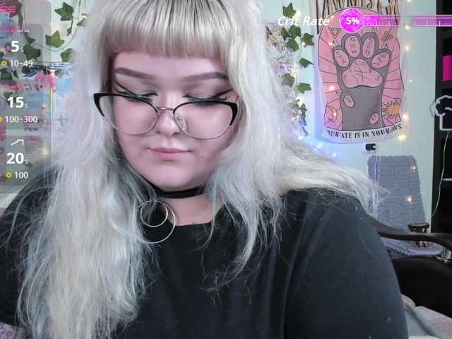 -CandyM1lky-'s BongaCams show and profile