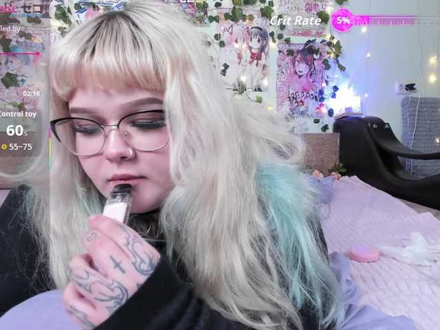 -CandyM1lky-'s BongaCams show and profile